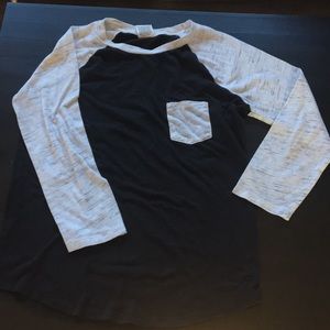 Medium Victoria’s Secret Pink 3/4 Length Shirt